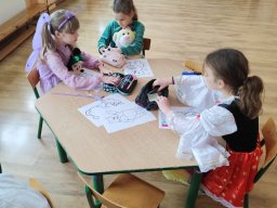 Światowy Dzień Pluszowego Misia oraz szkolne Andrzejki